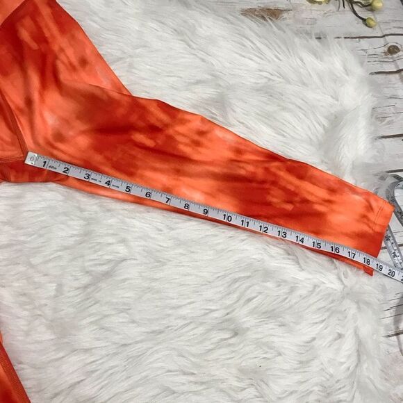 Under Armour Cropped Workout Leggings Size xs Heatgear compression tie dye - Picture 4 of 11